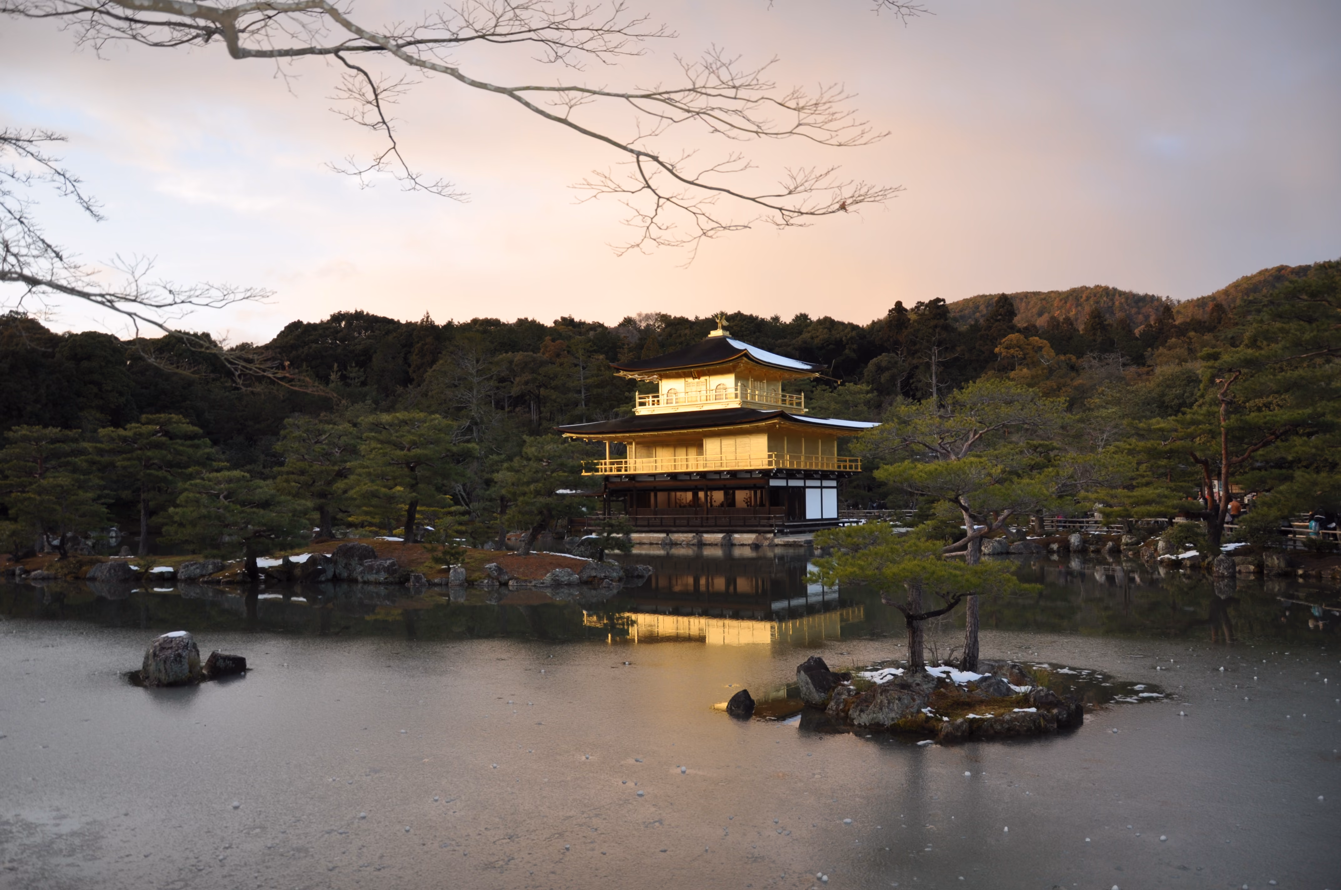 Wide view of Osaka in the late afternoon
