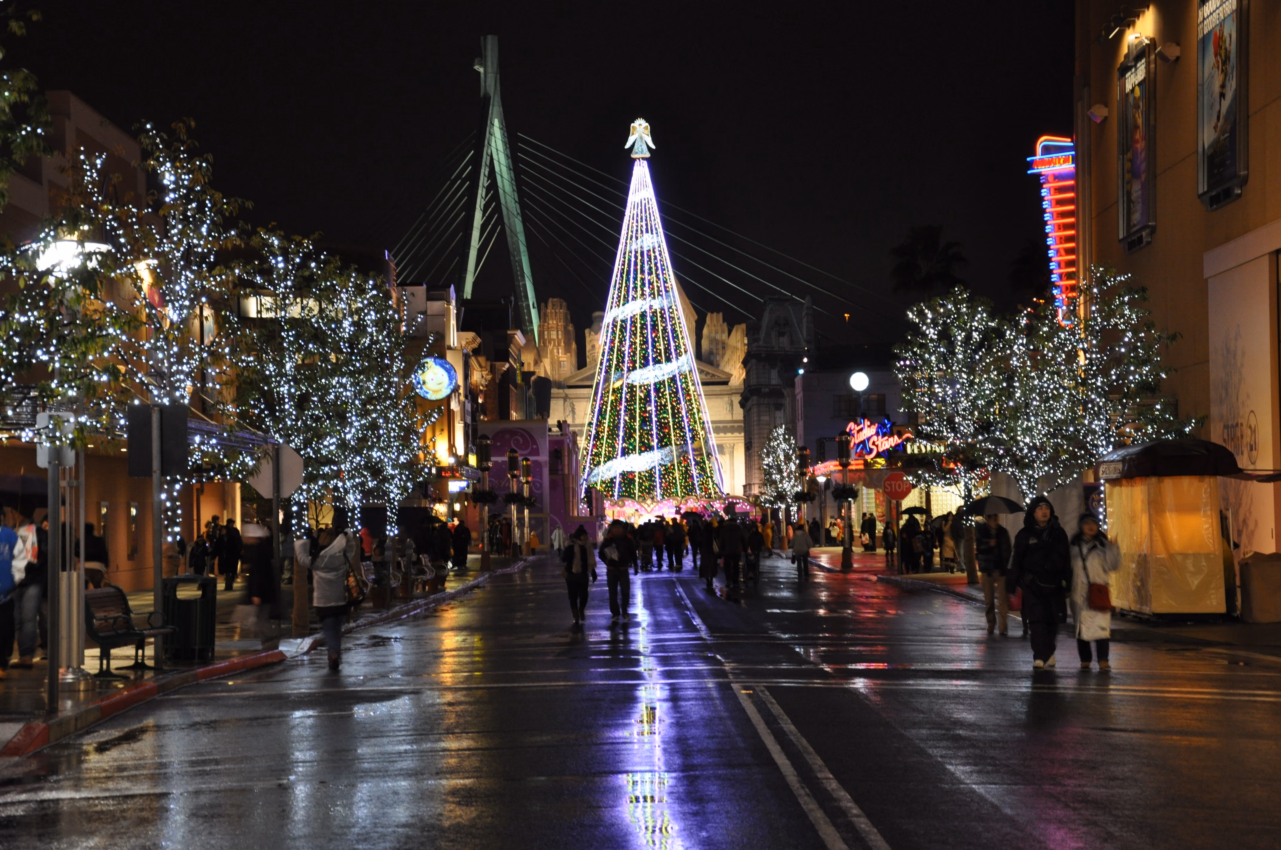 Night view within Universal Studios Japan