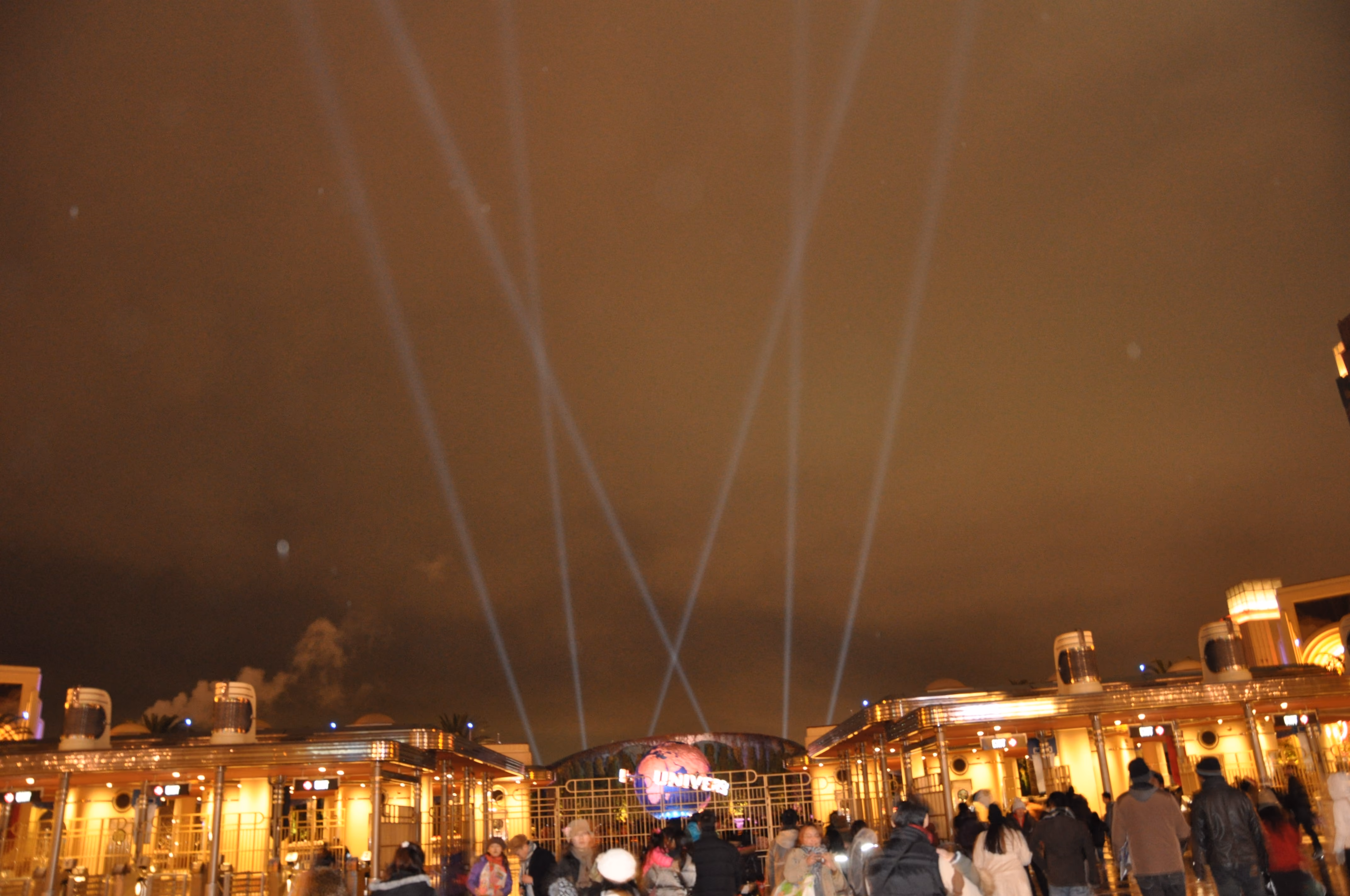 The last night view within Universal Studios Japan before leaving